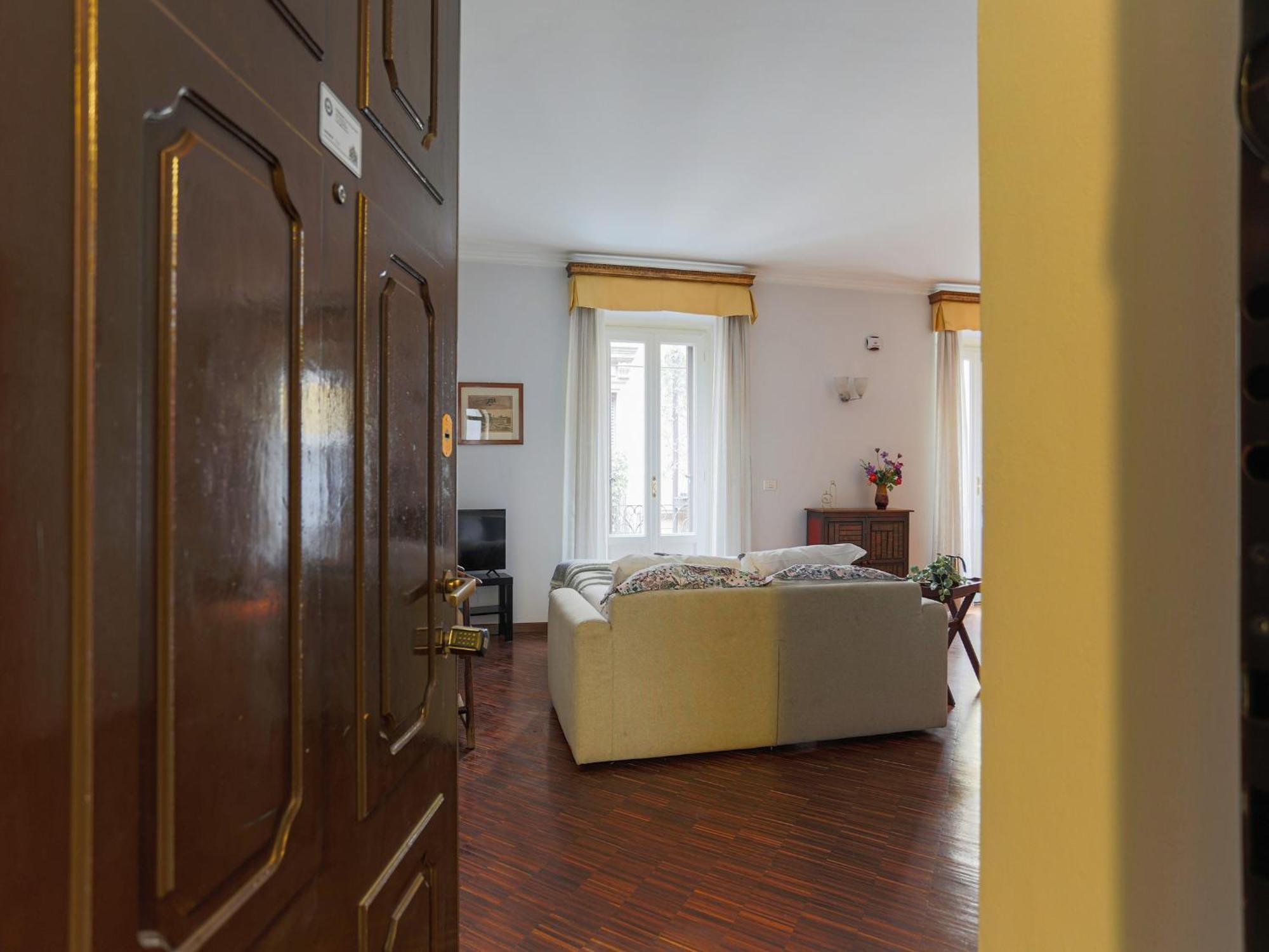 The Best Rent - Spacious One-Bedroom Apartment Near The Columns Of San Lorenzo Milan Bagian luar foto