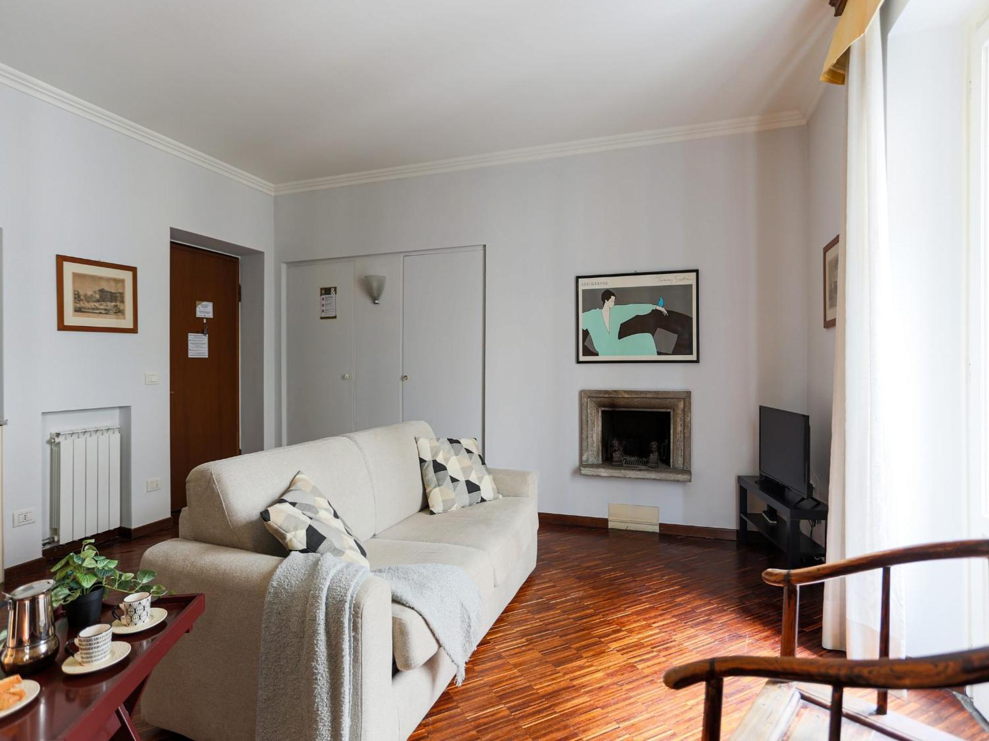 The Best Rent - Spacious One-Bedroom Apartment Near The Columns Of San Lorenzo Milan Bagian luar foto